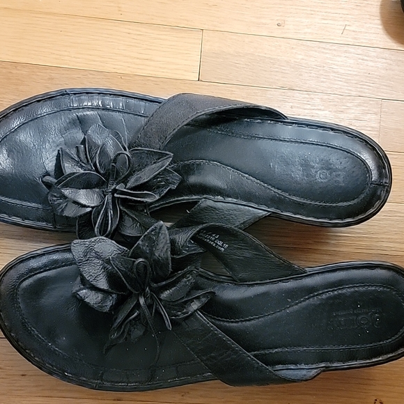 BOGO buy the green ones, get the black ones for free - Picture 9 of 9